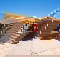 Former Alice Springs Telegraph Repeater Station and Post Office. - Kempsey Accommodation