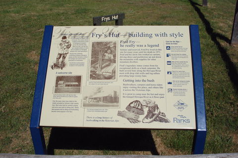 Fry's Hut - Kempsey Accommodation 2