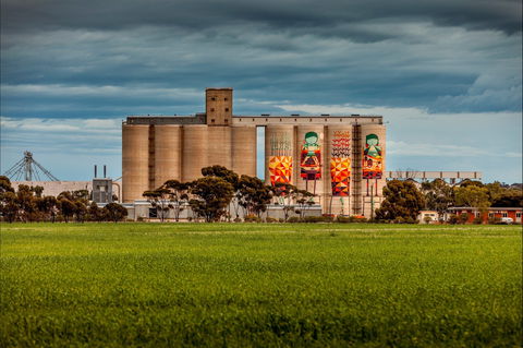 PUBLIC Silo Trail: Merredin - Kempsey Accommodation 1