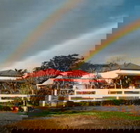 Stefani Hilltop Gallery - Kempsey Accommodation