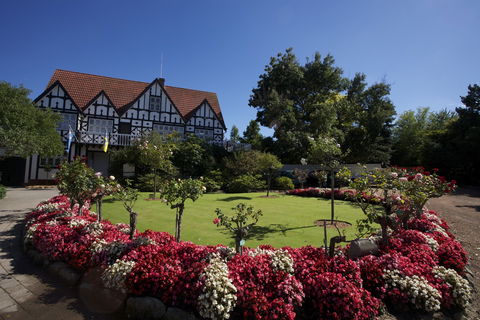 Cockington Green Gardens - Kempsey Accommodation 0