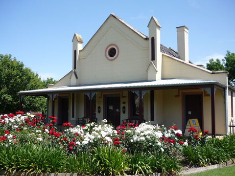 Quondong Cottage - Kempsey Accommodation 2