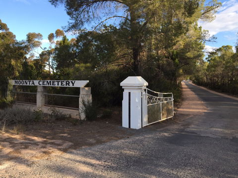 Moonta Cemetery Walks - Kempsey Accommodation 2