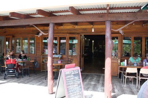 Oaklands Barn - Kempsey Accommodation 1