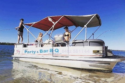 BBQ Boat Hire - Kempsey Accommodation 0