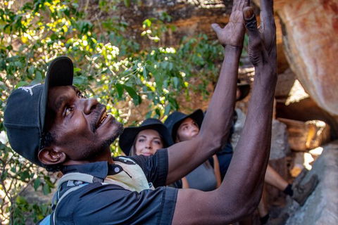 Arnhem Land Injalak Hill Full-Day Tour From Jabiru - Kempsey Accommodation 0