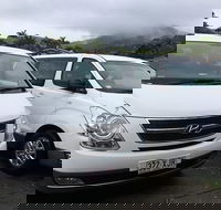 IMAX Private Transfer 7 Guests Cairns Airport to Hotels in Cairns City - Kempsey Accommodation