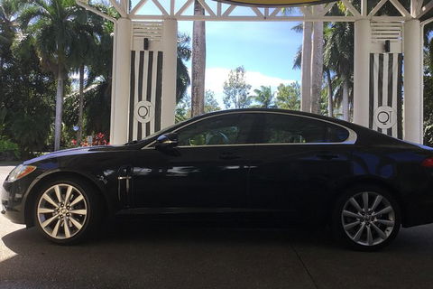 Jaguar Limousine Transfer Cairns Airport To Palm Cove - Kempsey Accommodation 1
