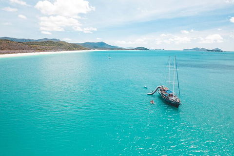 Day Sail The Whitsunday Islands On Atlantic Clipper From Airlie Beach - Kempsey Accommodation 4