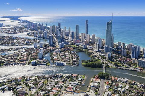 Arrival Private Transfers From Gold Coast Airport OOL To Gold Coast City - Kempsey Accommodation 4