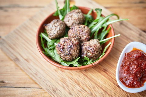 Family Lunch - Tapas And Wine For 4 People - Kempsey Accommodation 6