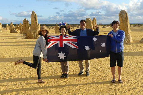 Private, Luxury Pinnacles Tour: Stargazing, Sand-boarding & Sightseeing - Kempsey Accommodation 4