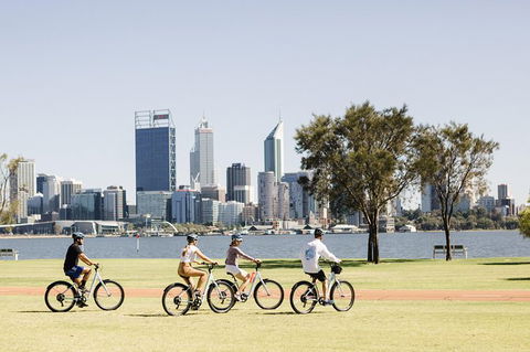 Perth Bike Tour - Majestic Foreshores And East Perth - Kempsey Accommodation 0
