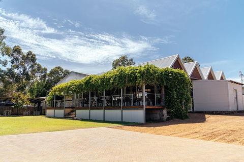 The Beautiful Swan Valley Private Day Trip: Vineyard Tour & Wine - Kempsey Accommodation 3