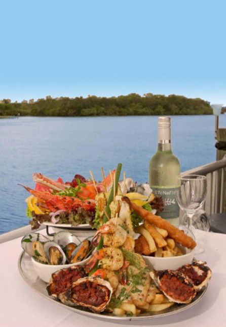 The River Deck On Noosa Marina - Kempsey Accommodation 6