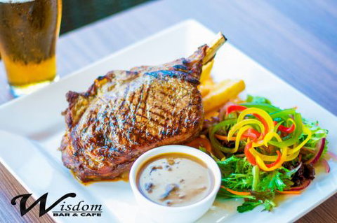 PAUL'S SEAFOOD ON GOUGER - Kempsey Accommodation 1