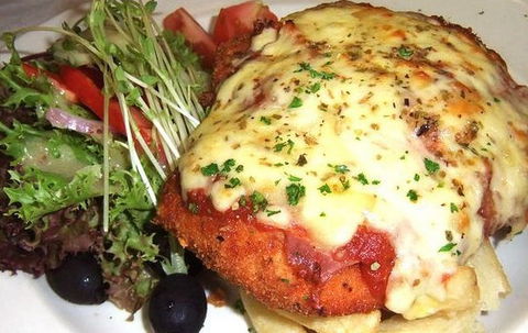 CASA Lounge Bar & Restaurant - Kempsey Accommodation 1