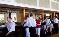 Cairns International Lobby Bar - Kempsey Accommodation 0