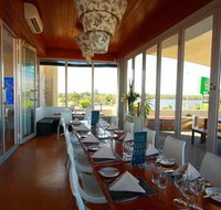 Red Cray Seafood  Grill Restaurant