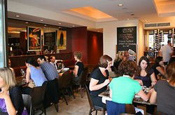 Amphoras  Bar & Bistro - Kempsey Accommodation 1