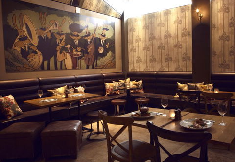Rabbit Hole Bar And Dining - Kempsey Accommodation 1