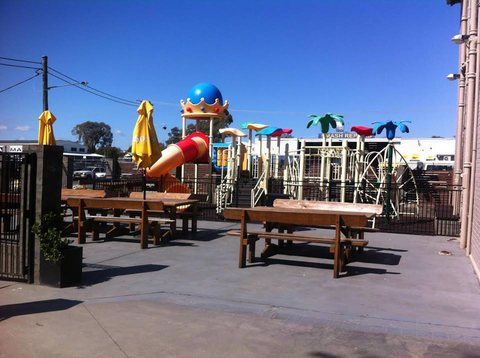 Railway Hotel - Kempsey Accommodation 2
