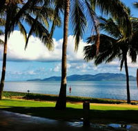 Harolds Seafood on The Strand - Kempsey Accommodation