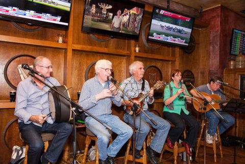 PJ Gallagher's Irish Pub Enfield - Kempsey Accommodation 1