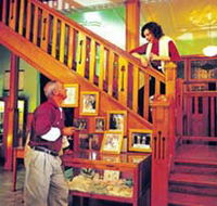 Hotel Corones - Kempsey Accommodation