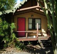 Magnum's Backpackers Bar - Kempsey Accommodation