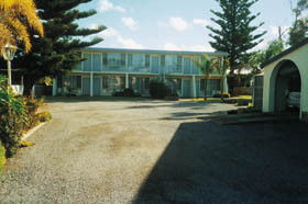 Troubridge Hotel - Kempsey Accommodation 0