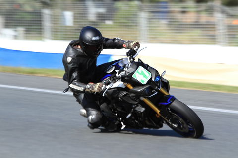 QR Moto Ride Days At Queensland Raceways! - Kempsey Accommodation 2