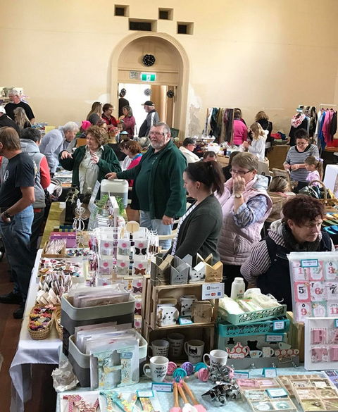Saddleworth Market - Kempsey Accommodation 0