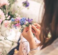 Summer Flower Crown Workshop - Kempsey Accommodation