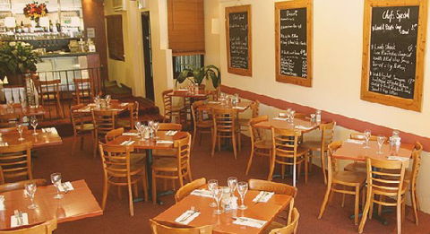 Zanbala - Kempsey Accommodation 0