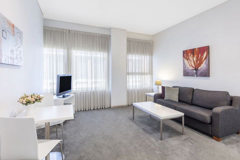 Riverside Apartments Melbourne - Kempsey Accommodation 5