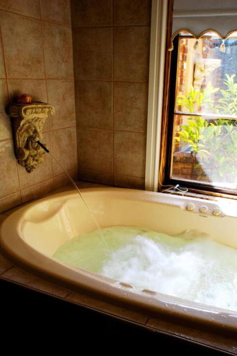 Jacobs Creek Retreat - Kempsey Accommodation 5
