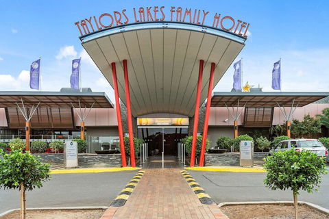Quality Hotel Taylors Lakes - Kempsey Accommodation 3