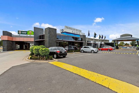 Quality Hotel Taylors Lakes - Kempsey Accommodation 5