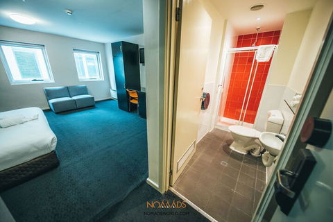 Nomads Melbourne Backpackers - Kempsey Accommodation 5