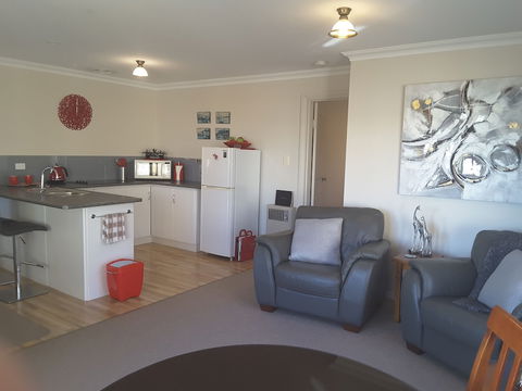 On The Terrace - Kempsey Accommodation 6