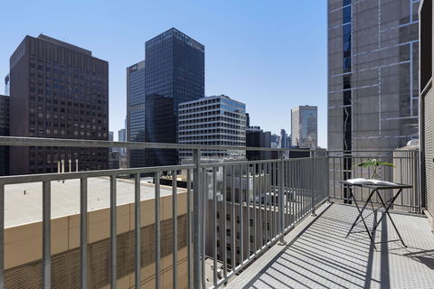 Oaks Melbourne On Collins Hotel - Kempsey Accommodation 0