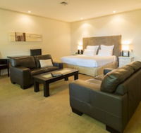 Beau Monde International - Kempsey Accommodation