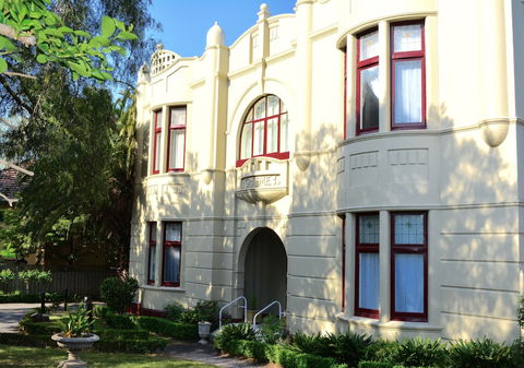 Toorak Manor - Kempsey Accommodation 1