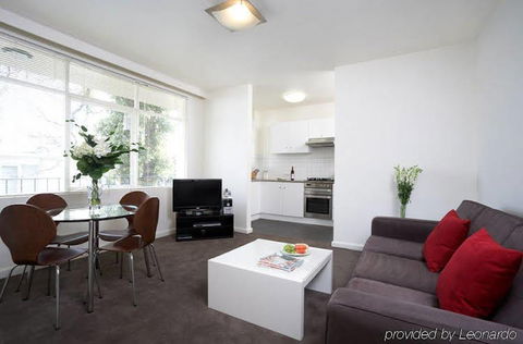 Caroline Serviced Apartments South Yarra - Kempsey Accommodation 1