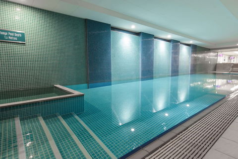 Oaks Glenelg Plaza Pier Suites - Kempsey Accommodation 1