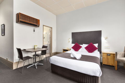 Adelaide Paringa - Kempsey Accommodation 6