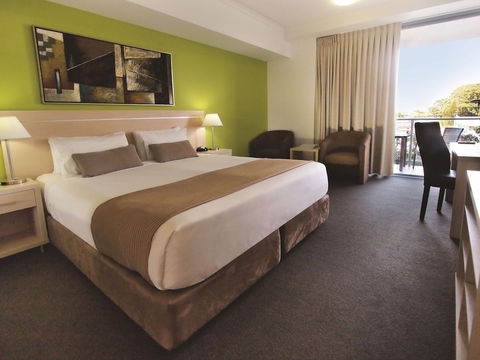Oaks Townsville Gateway Suites - Kempsey Accommodation 6