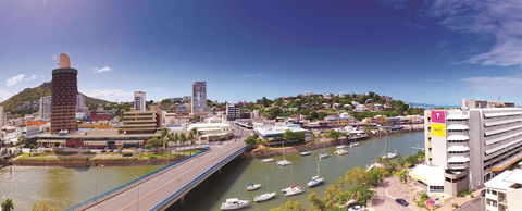 Oaks Townsville Gateway Suites - Kempsey Accommodation 0