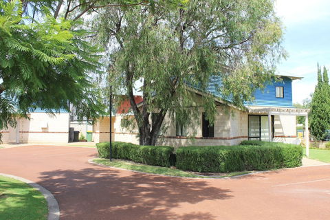 Amalfi Resort - Kempsey Accommodation 3